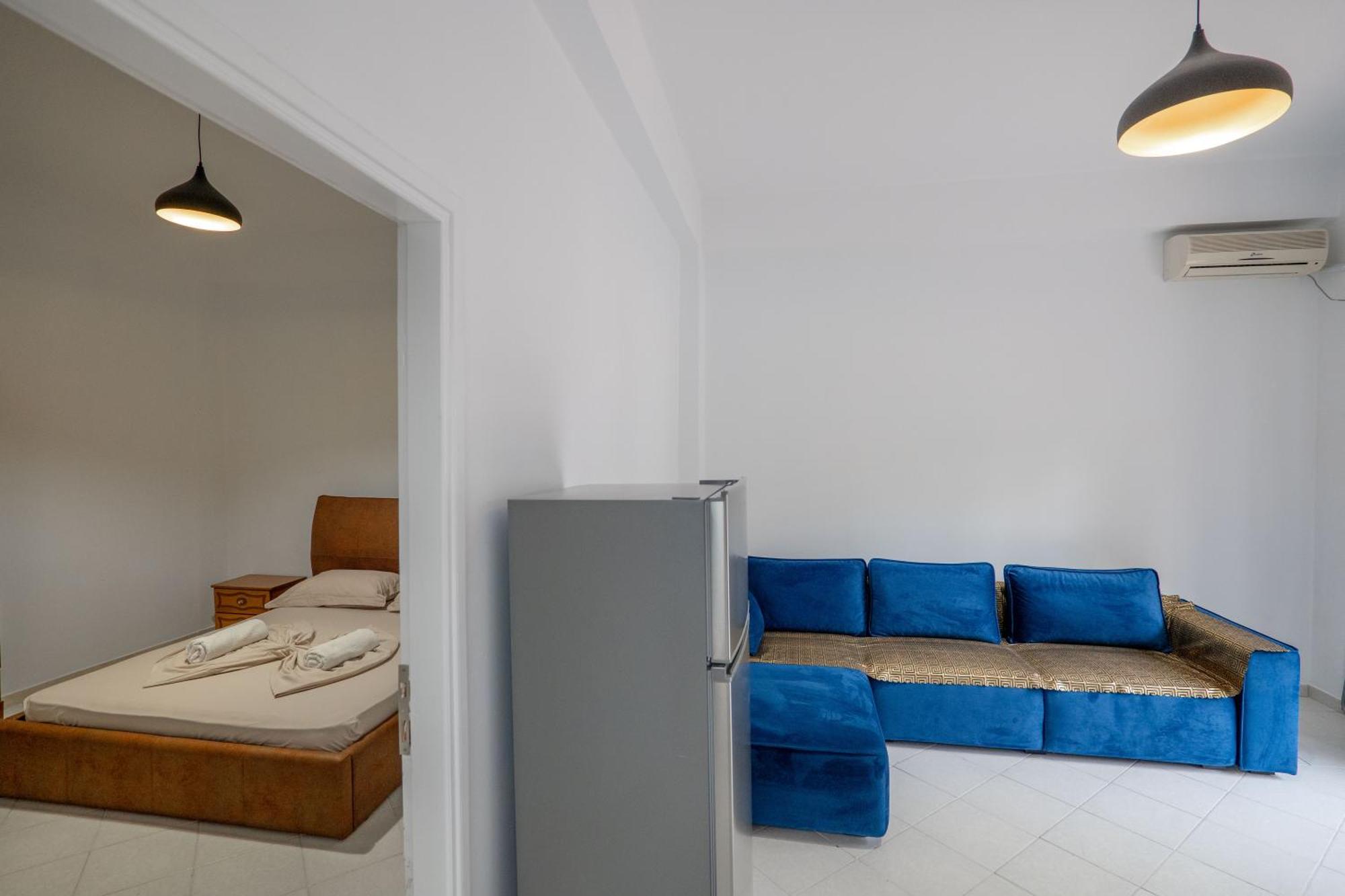 Hoteleks Inn & Suites Саранда Екстер'єр фото