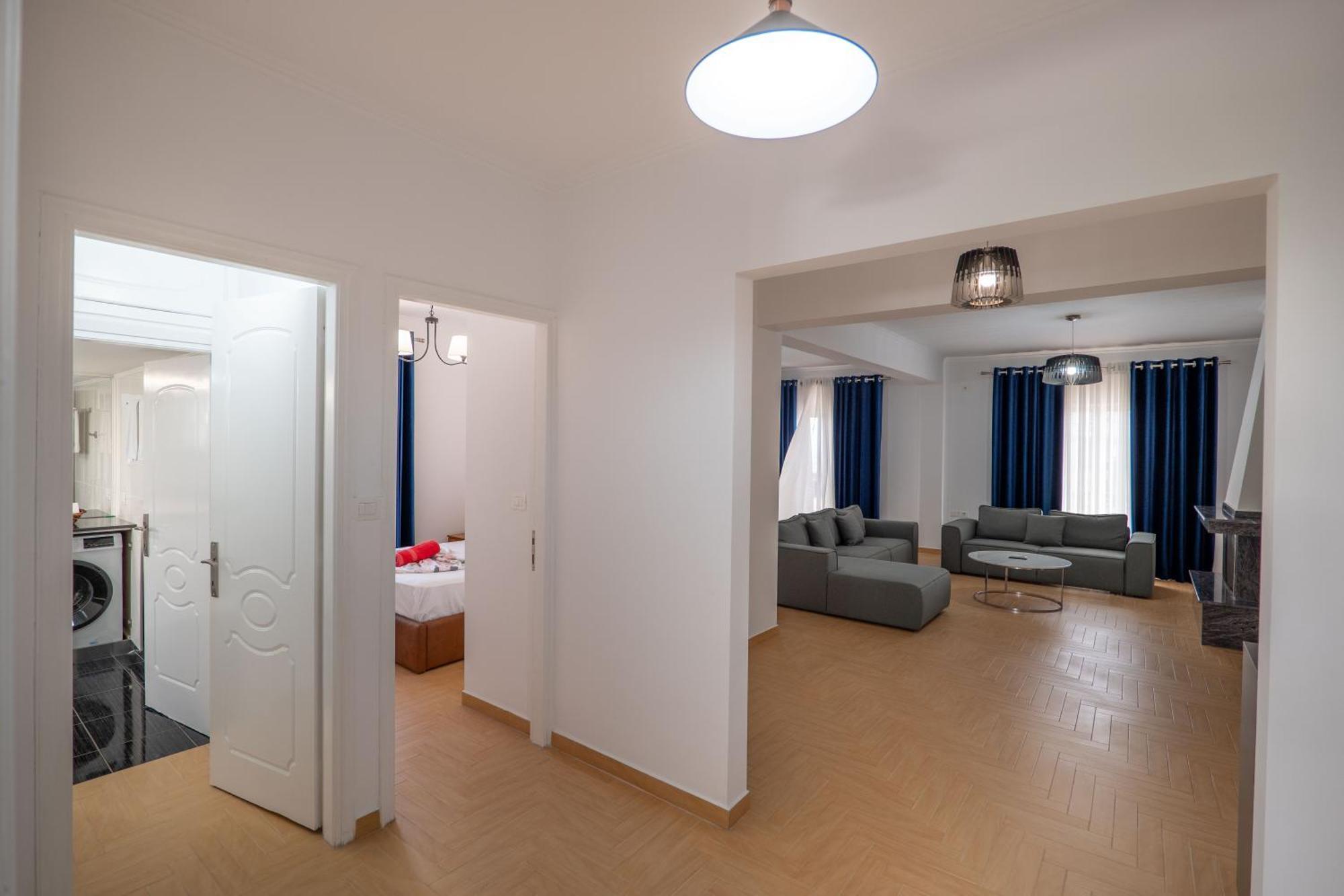 Hoteleks Inn & Suites Саранда Екстер'єр фото