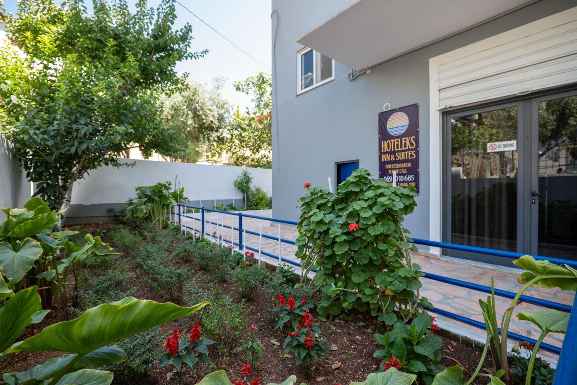 Hoteleks Inn & Suites Саранда Екстер'єр фото